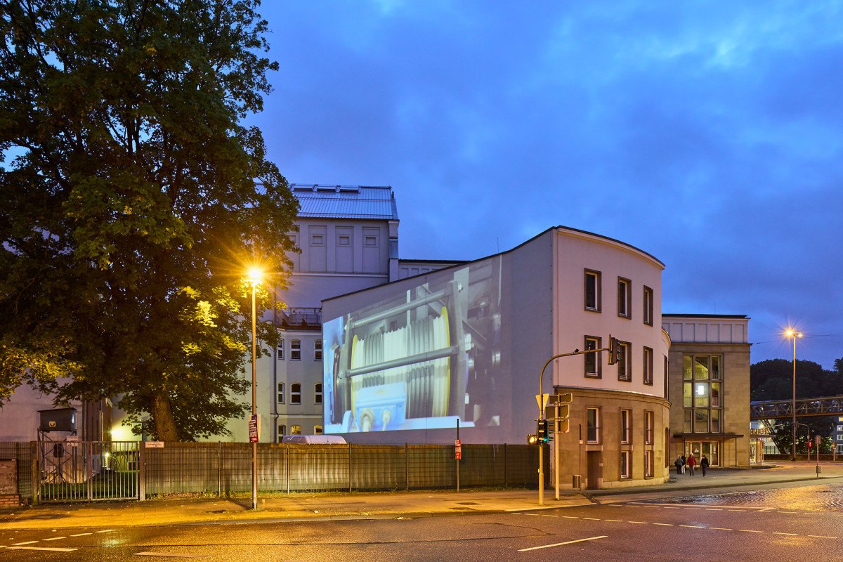 Gesang der Maschinen (2021), audiovisuelle Installation mit Soundwalk, Opernhaus Wuppertal. Foto: Philip Kistner